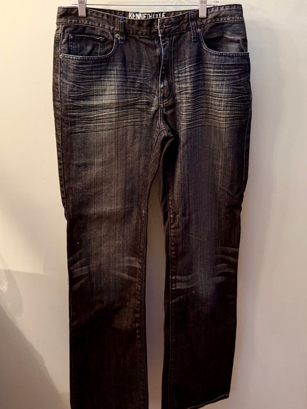 Kenneth Cole Reaction Men’s dark wash blue jeans faded, distressed 34 x 32 VGC